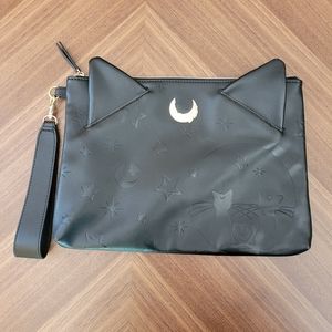 Sailor Moon x GU Large Clutch